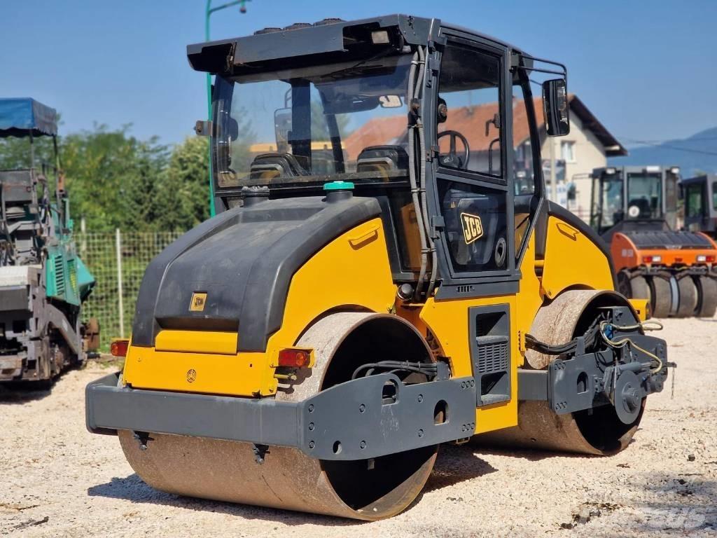 JCB Vibromax VMT 860 Valjci sa duplim bubnjem