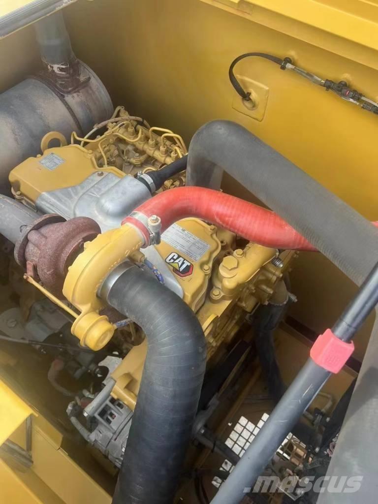 CAT 320 Bageri guseničari