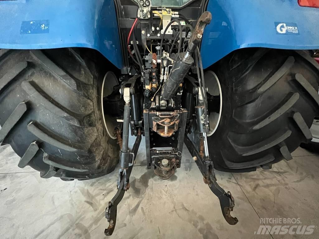 New Holland T 7060 Traktori