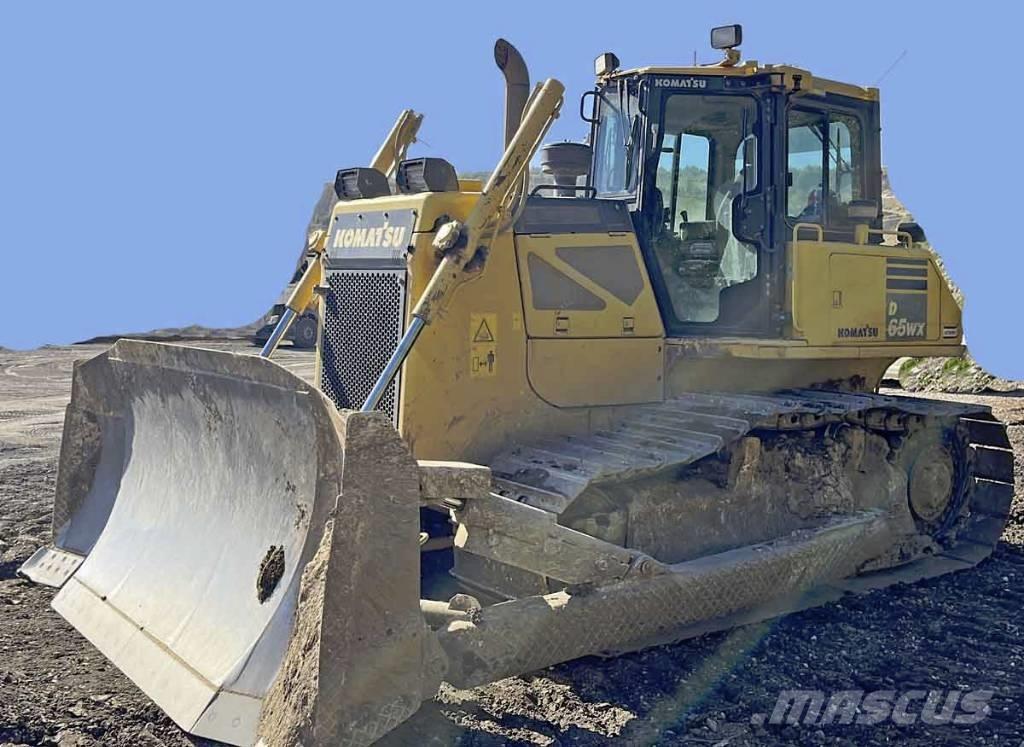 Komatsu D 65 WX-17 Buldožeri guseničari