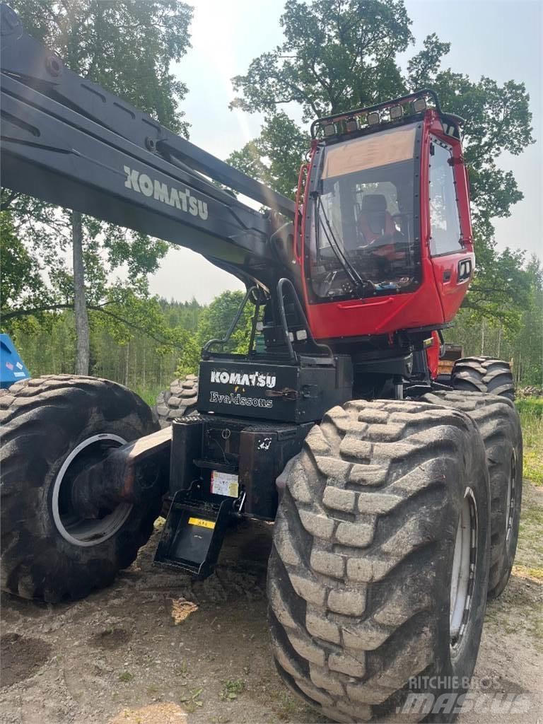 Komatsu 951 Harversteri
