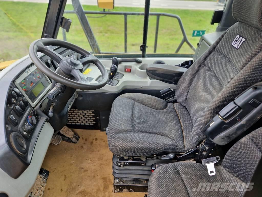 CAT 735C2 Zglobni damperi