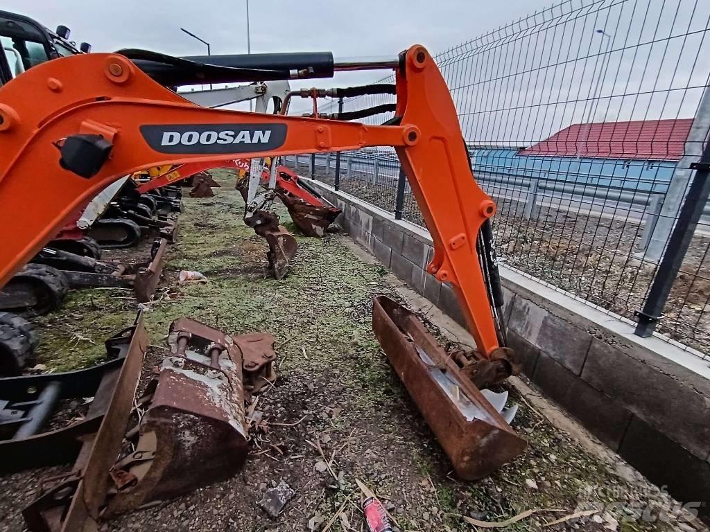 Doosan DX 19 Mini bageri < 7t