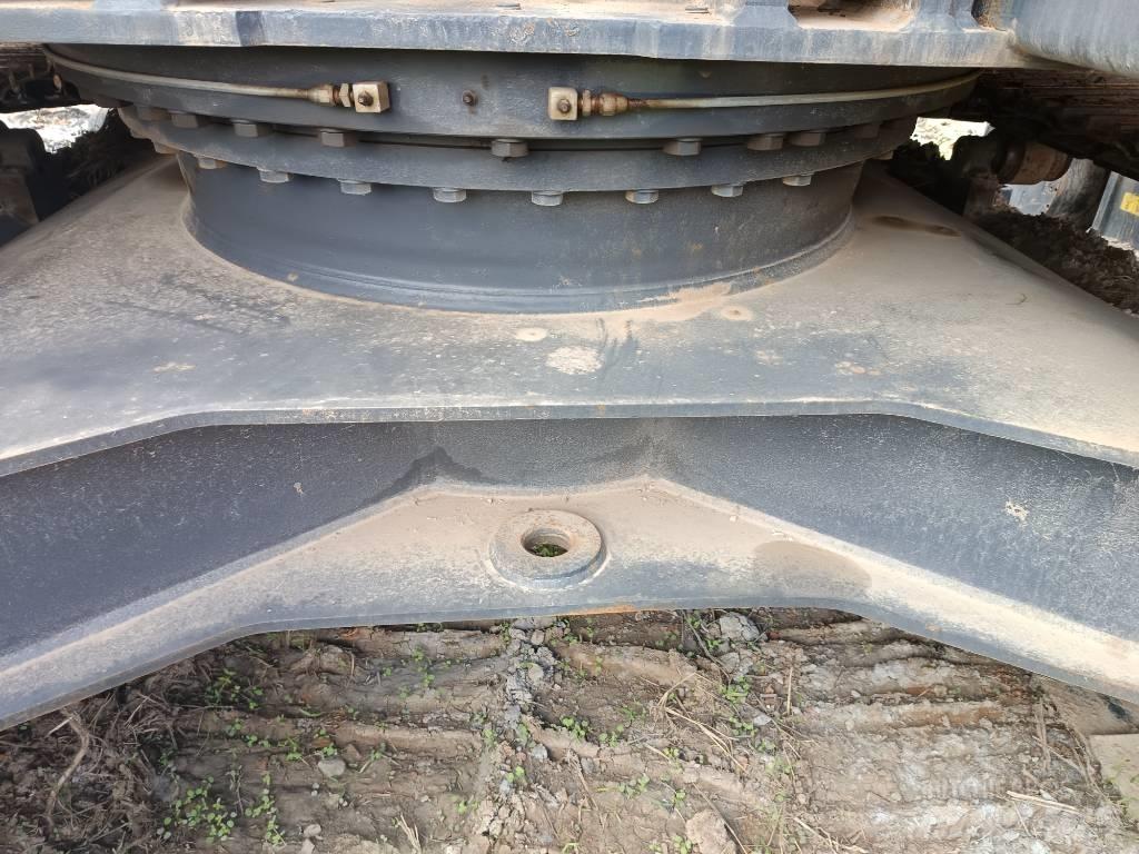 XCMG XE 215 DA Bageri guseničari