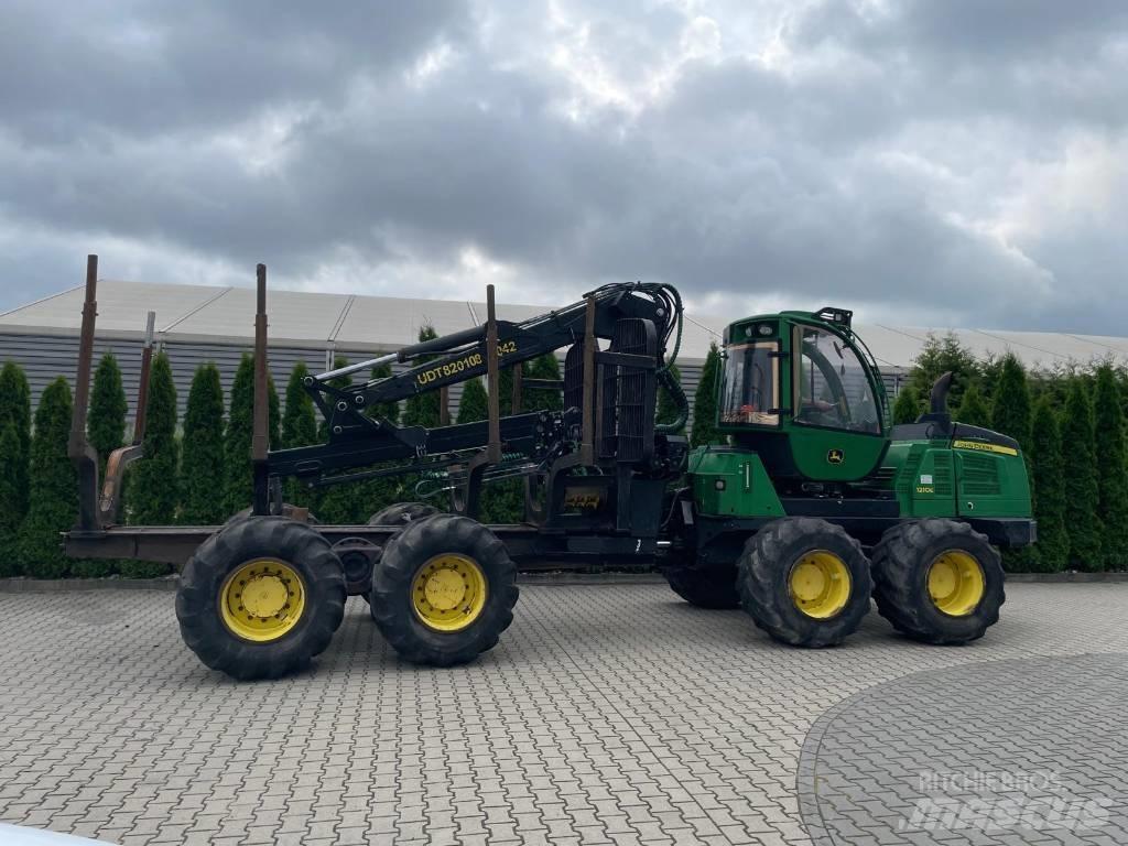 John Deere 1210 E Forvarderi