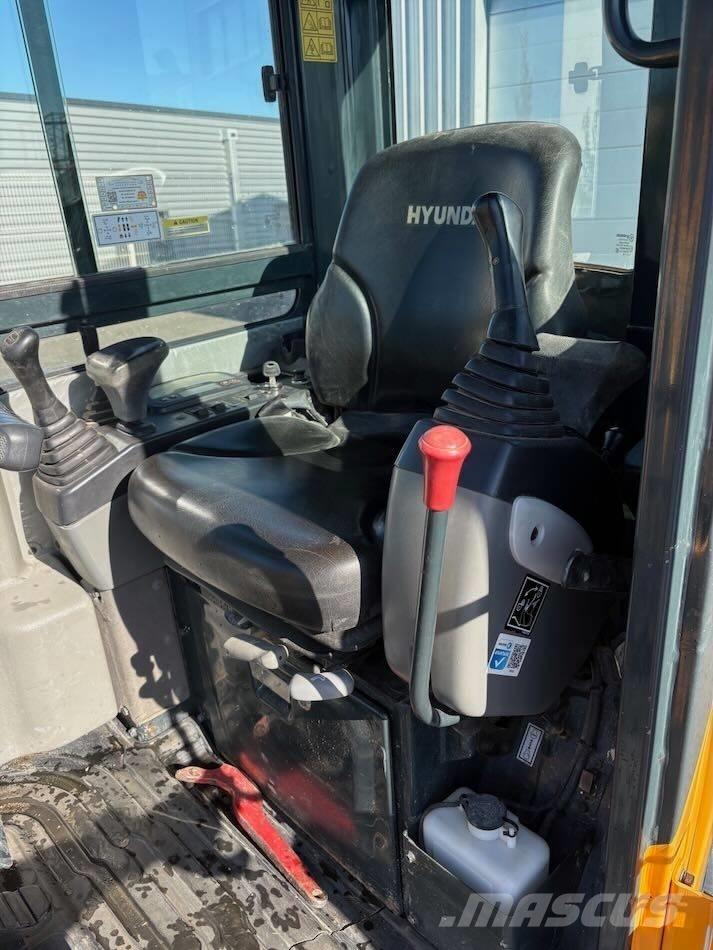 Hyundai R25Z-9 AK Mini bageri < 7t