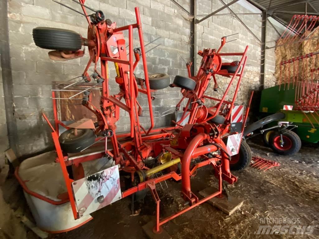 Kuhn Gf7601MH Okretači i sakupljači sena