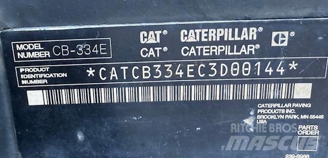 CAT CB 334 E XW Valjci sa duplim bubnjem