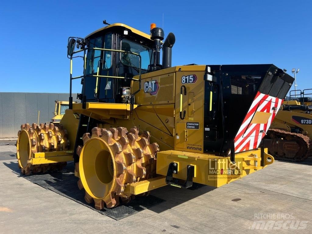 CAT 815 Nabijači zemlje