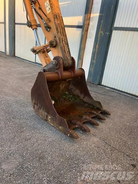 CASE WX 210 Bageri točkaši