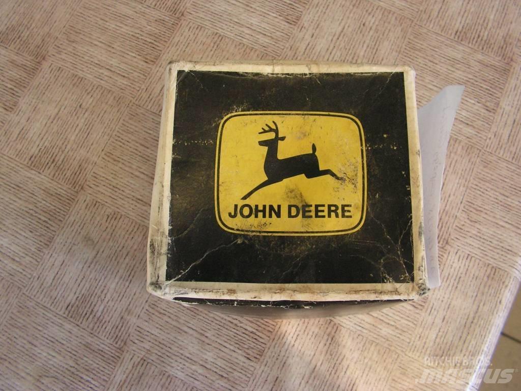 John Deere 1630 Tanjirače