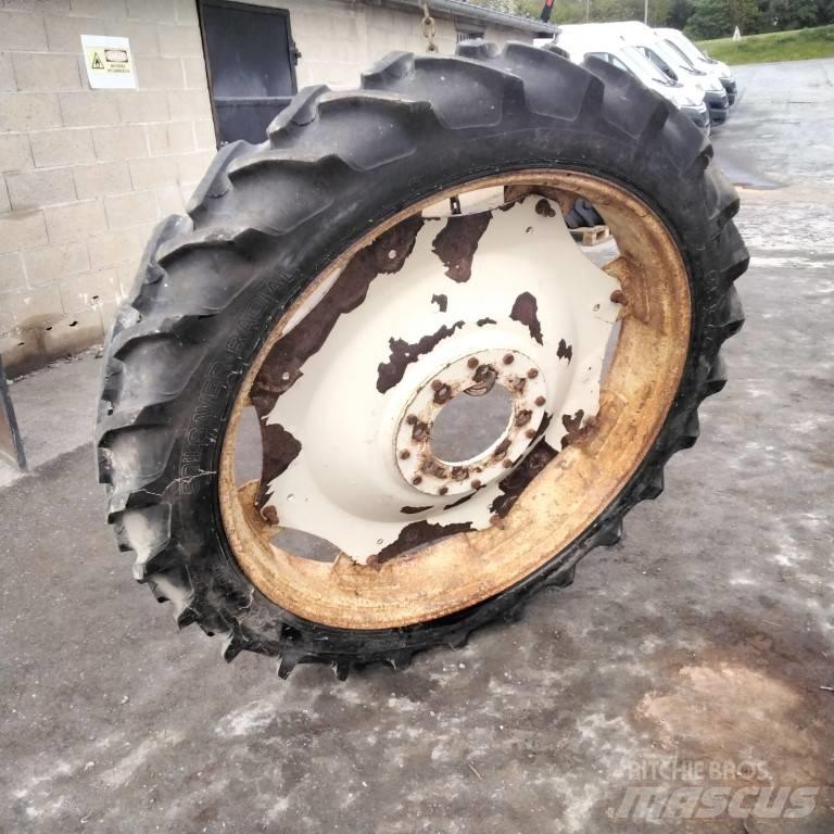 Taurus 9.5R44 Gume, točkovi i felne