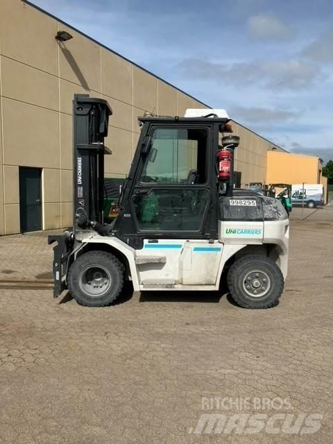 UniCarriers DX60-5 Dizelski viljuškari