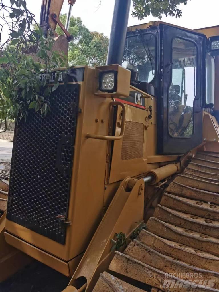 CAT D 4 H Buldožeri guseničari