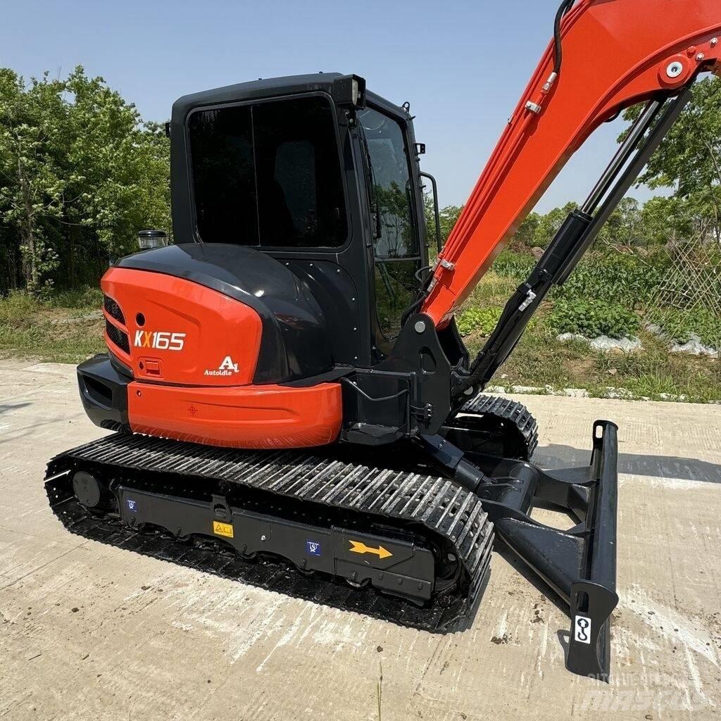 Kubota KX 060 Bageri guseničari
