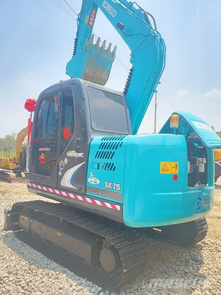 Kobelco sk75-8 Bageri guseničari