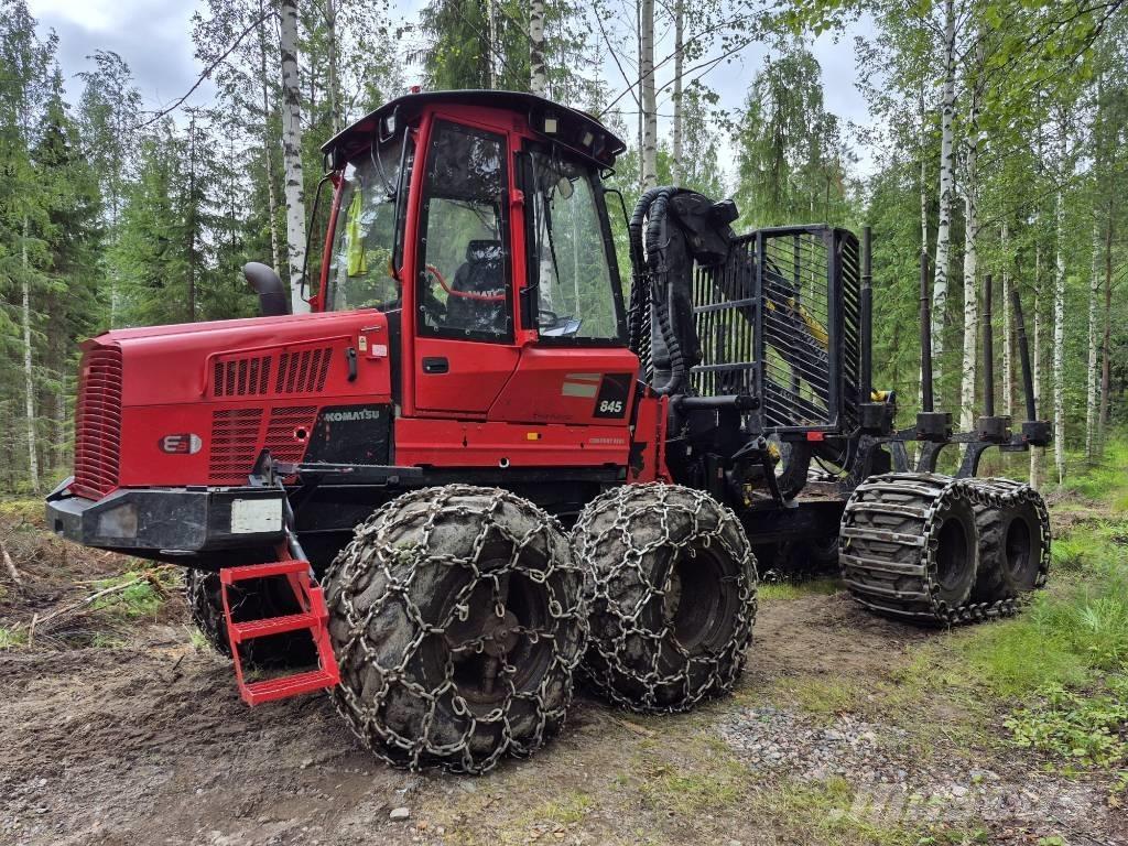 Komatsu 845 Forvarderi