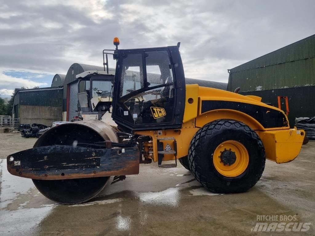 JCB Vibromax VM 146 Nabijači zemlje