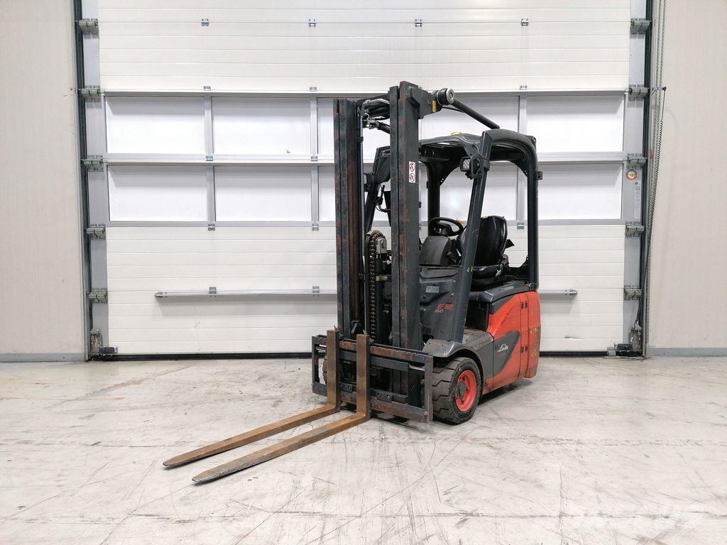 Linde E12-02 Električni viljuškari