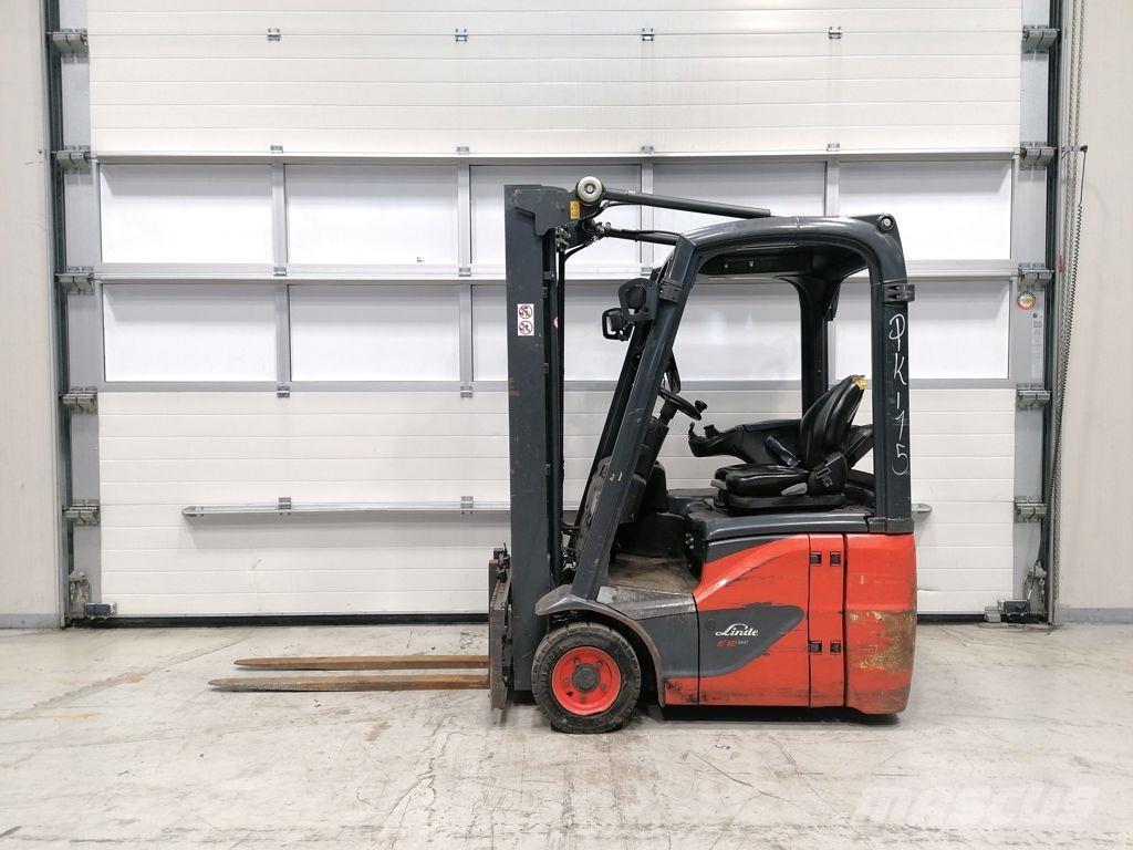 Linde E12-02 Električni viljuškari