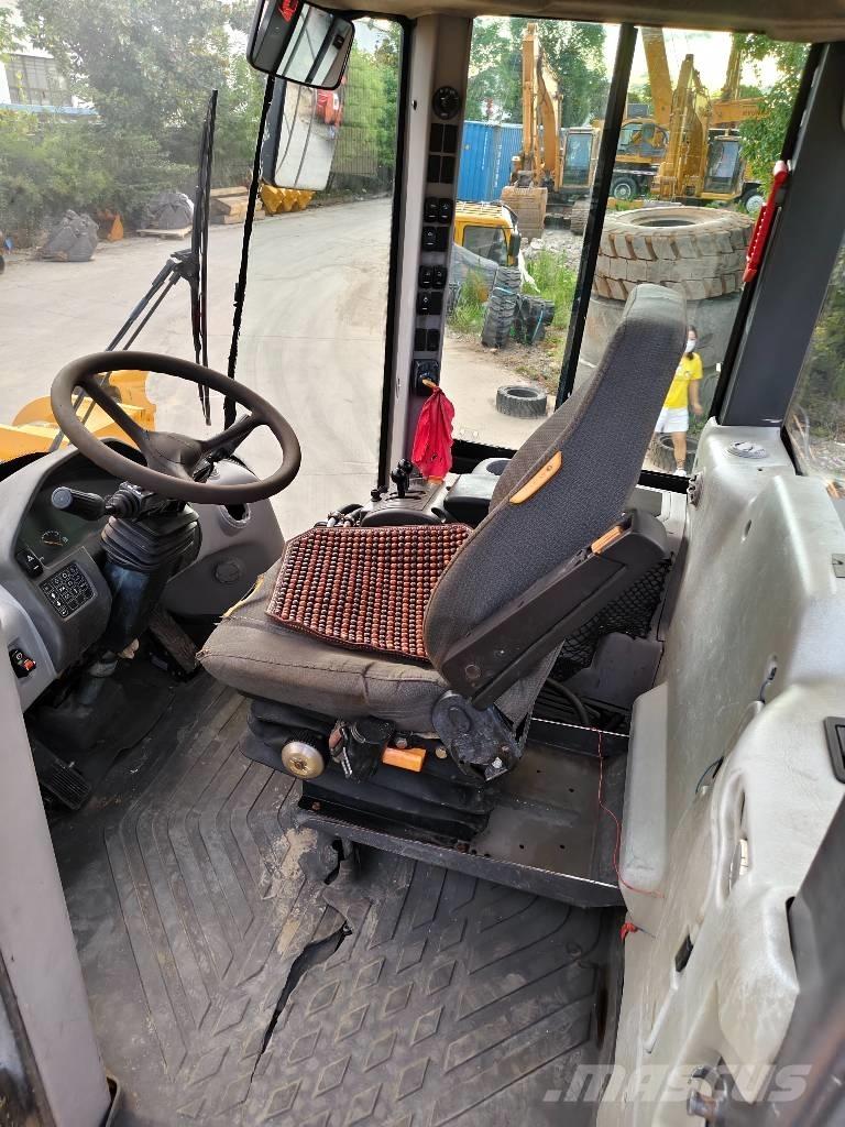 Volvo L 120 Utovarivači na točkove