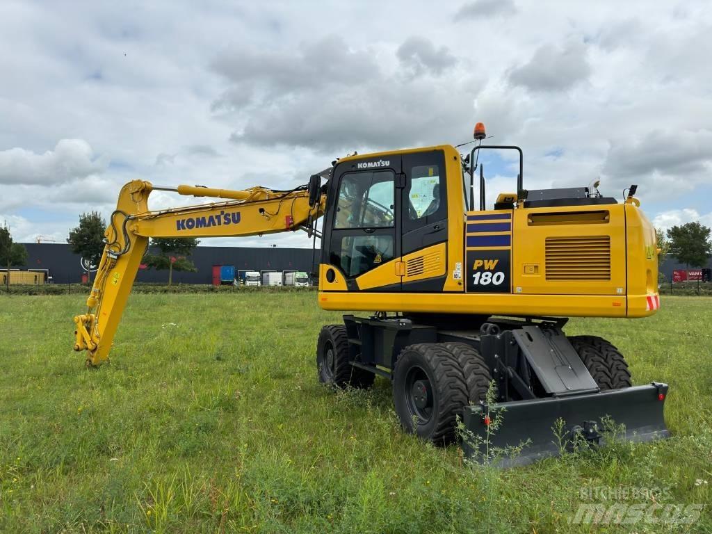 Komatsu PW180-11E0 Bageri točkaši