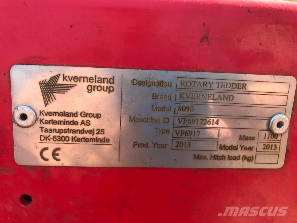 Kverneland 8090 Okretači i sakupljači sena