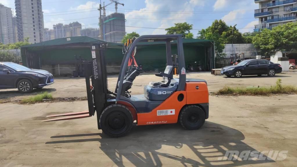 Toyota FD30 Dizelski viljuškari