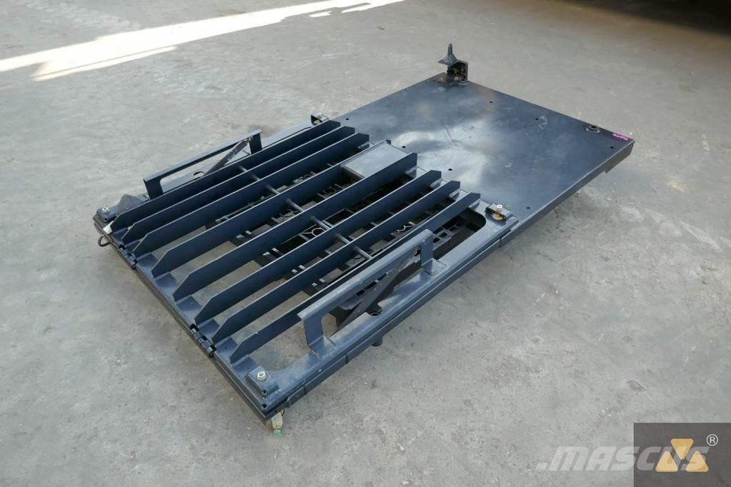 CAT 357-4102 Kabine i unutrašnjost