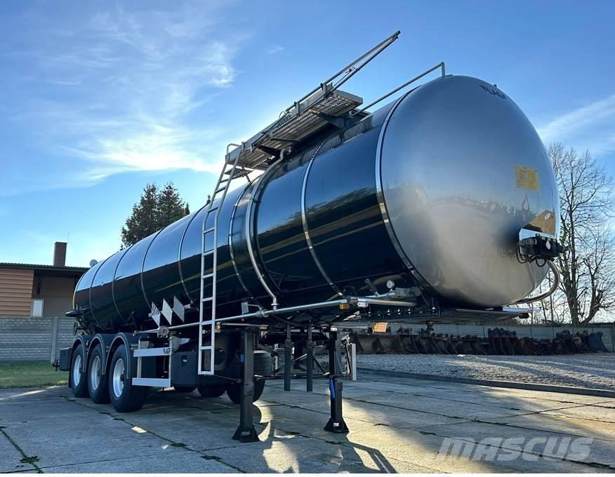 LAG 0-3-39T Poluprikolice cisterne