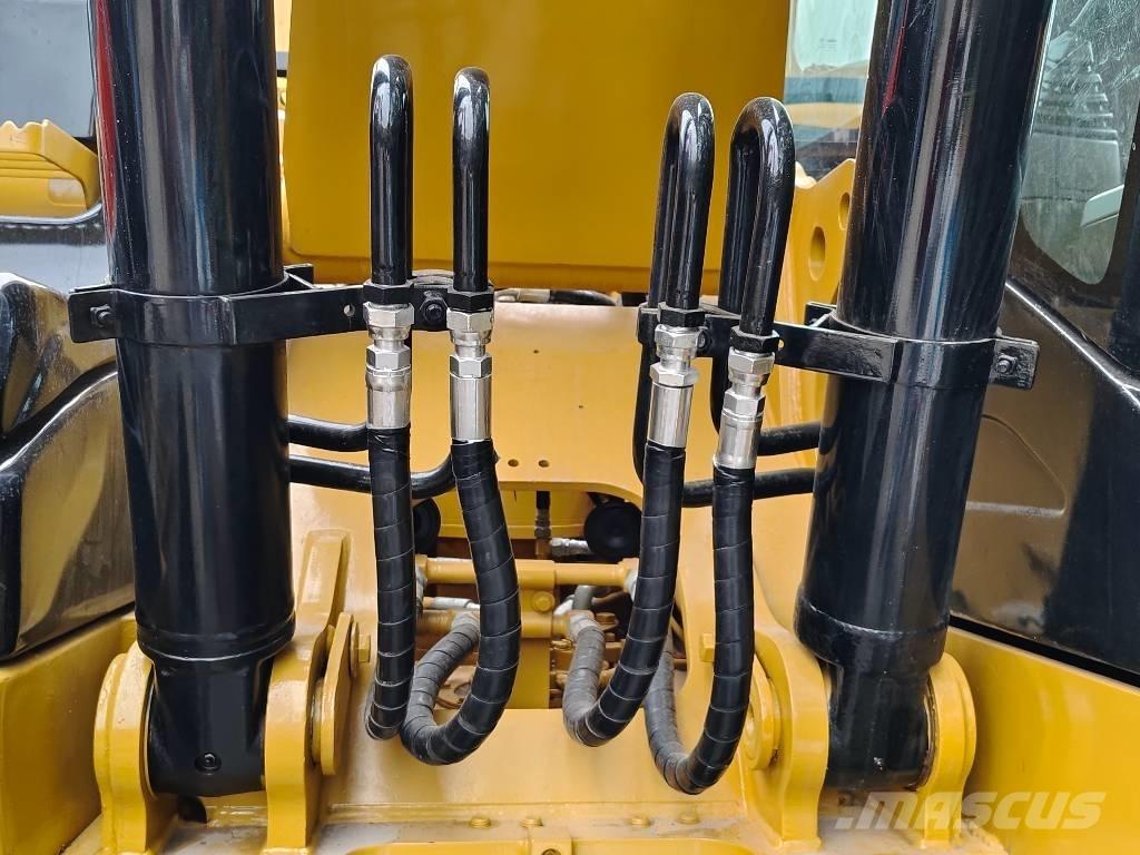 CAT 320 D Bageri guseničari