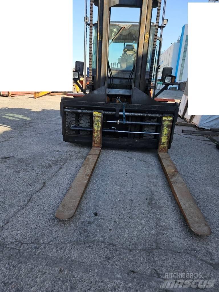 Doosan D 160 S-5 Dizelski viljuškari