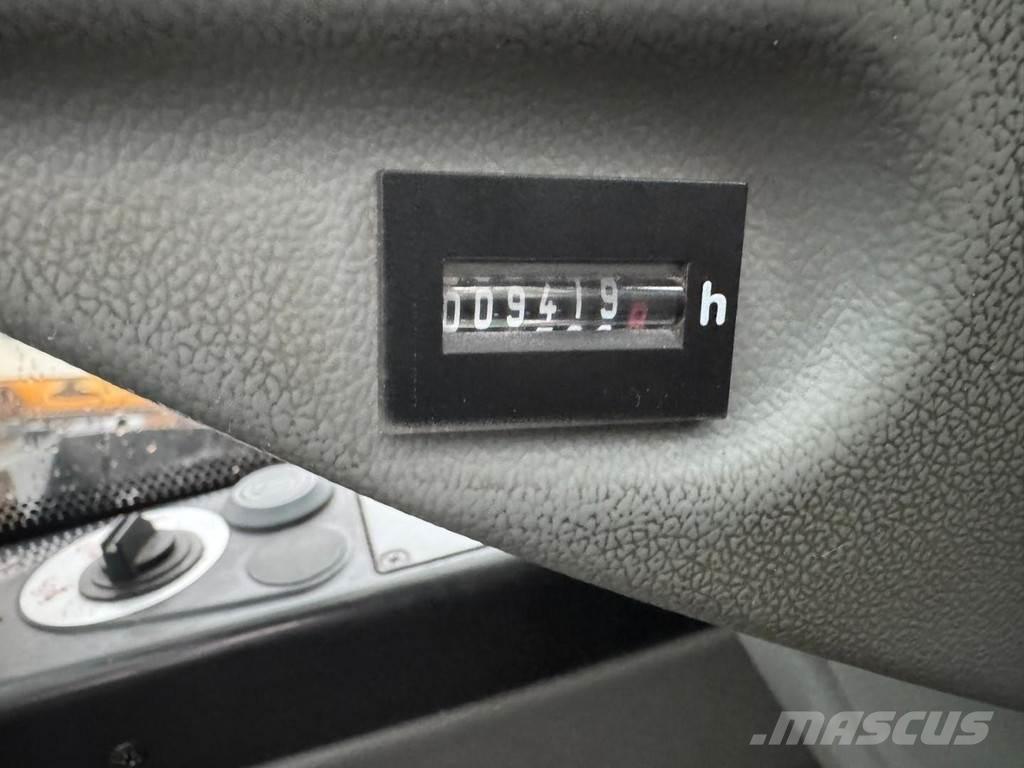 Liebherr LH 26 M Bageri za prenos primarnih/sekundarnih sirovina