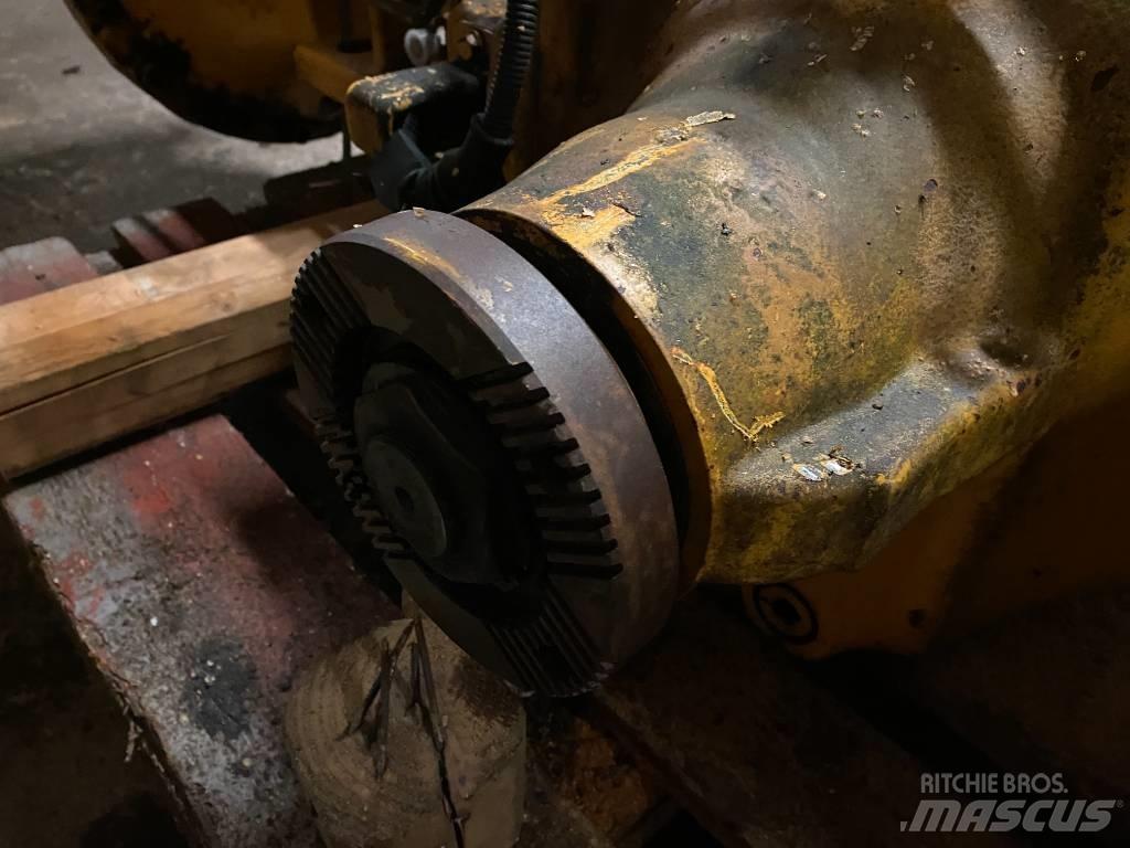 Volvo L90F / L 90 F Osovine