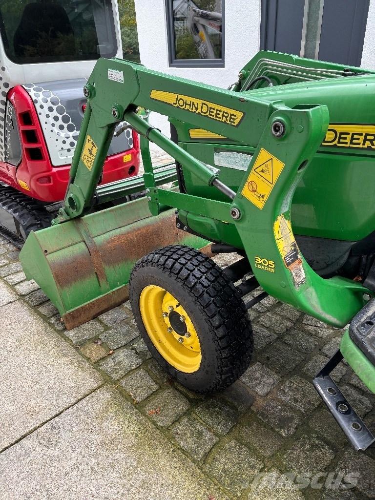 John Deere 3036 E Manji traktori