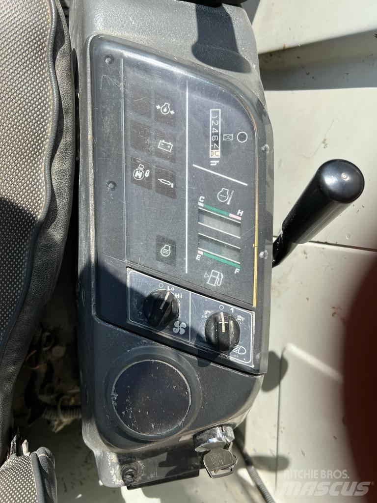 Komatsu CD50-1 Damperi na gusenice