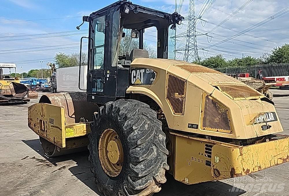 CAT CS 76 Valjci sa jednim bubnjem