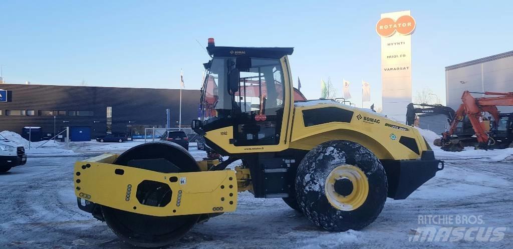 Bomag BW213 BVC-5 Nabijači zemlje