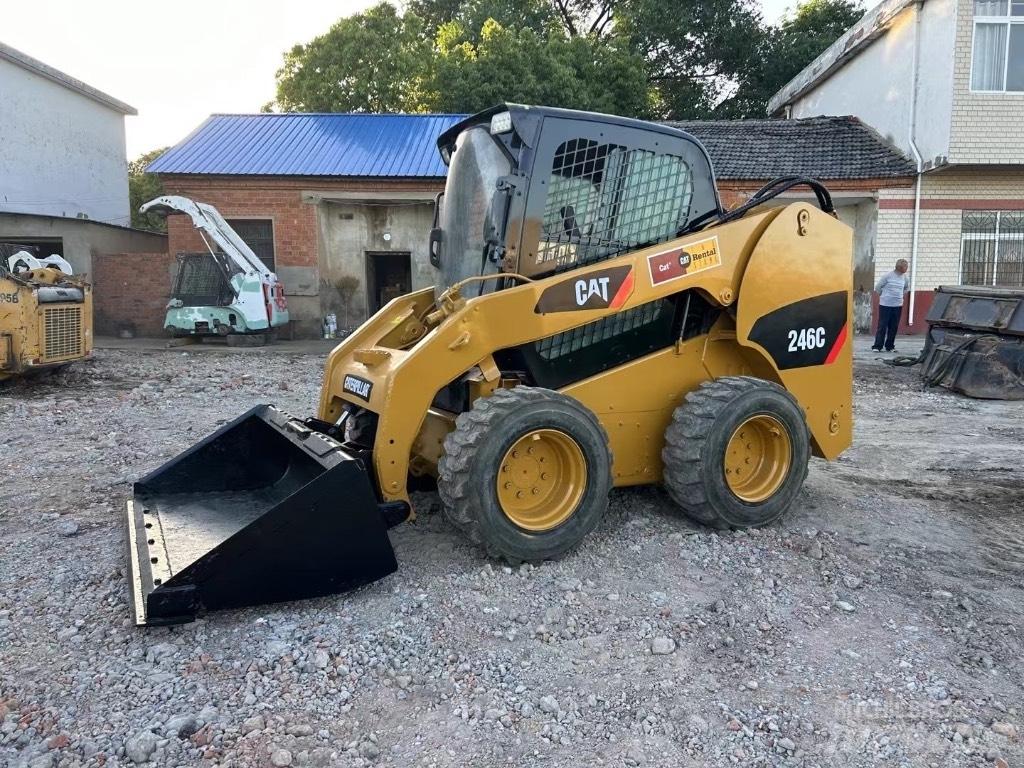 CAT 246 C Skid steer mini utovarivači
