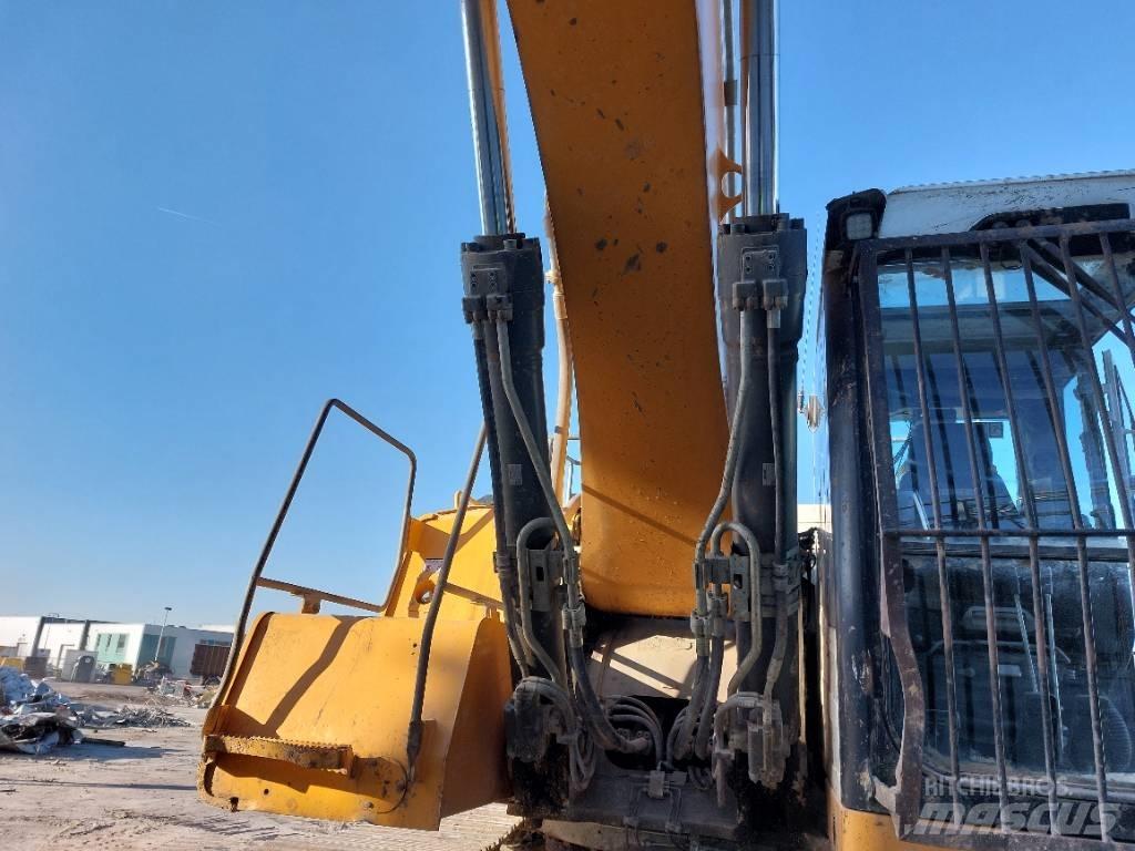 Liebherr R 946 Bageri guseničari