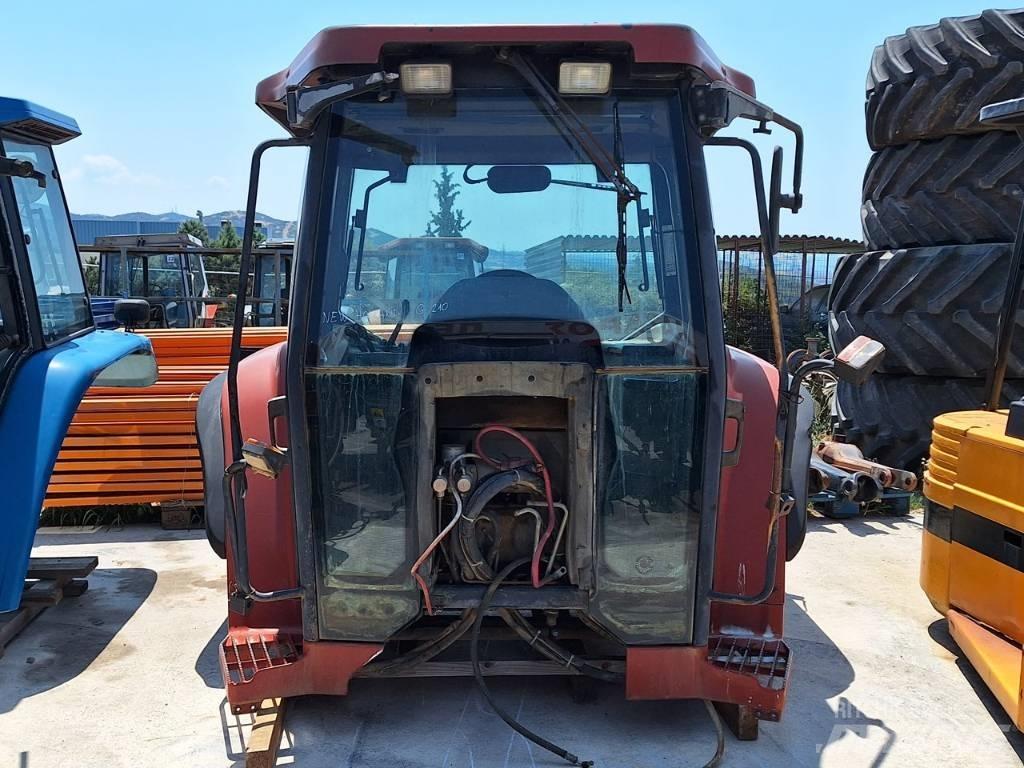 New Holland G 210 Kabine i unutrašnjost