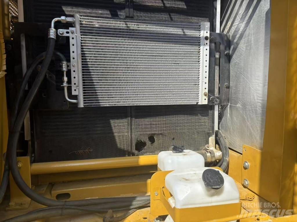 CAT 320 C L Bageri guseničari
