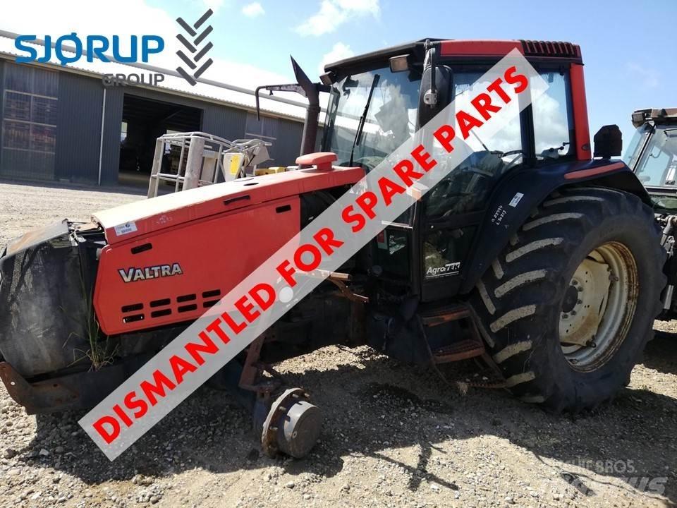 Valtra 8350 Traktori