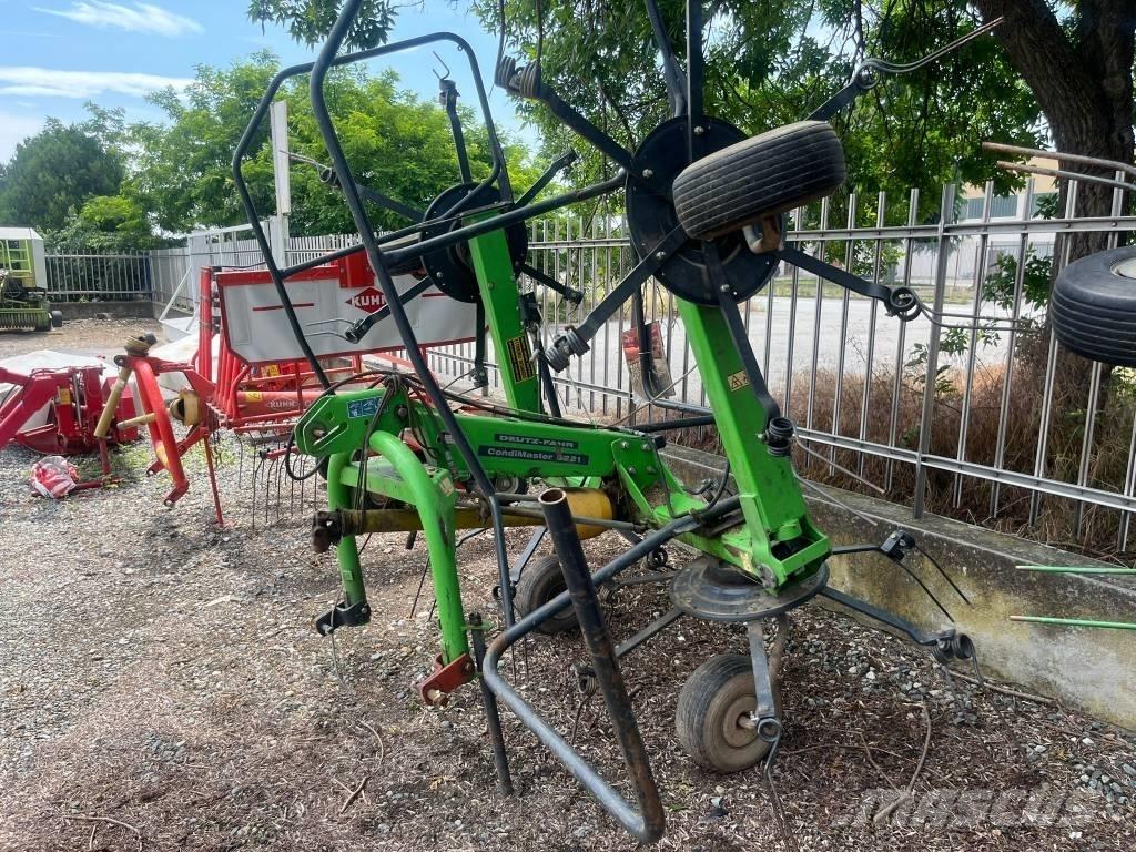 Deutz-Fahr 5221 Okretači i sakupljači sena