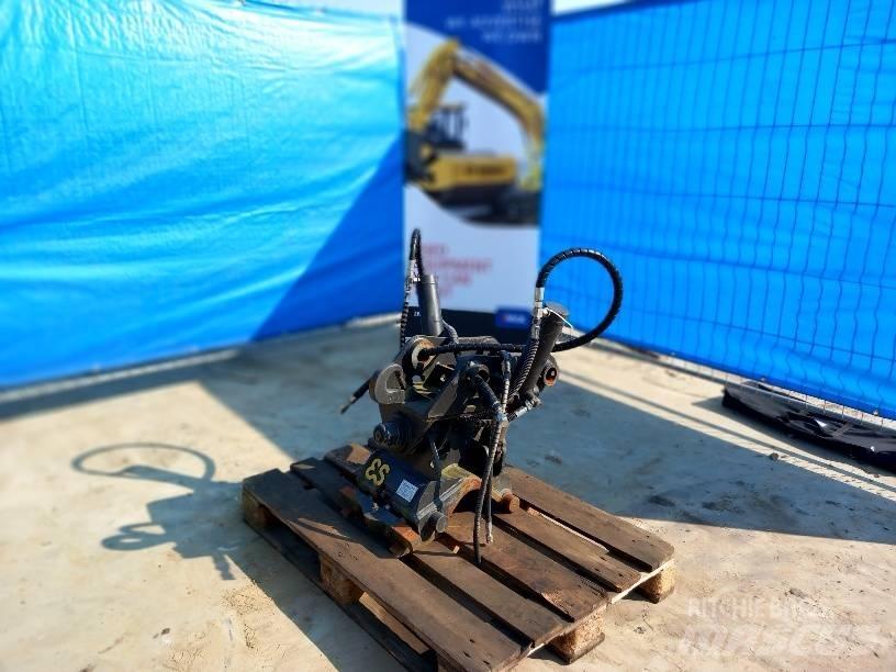 Komatsu PC88MR-8 Rotatori za građevinarstvo