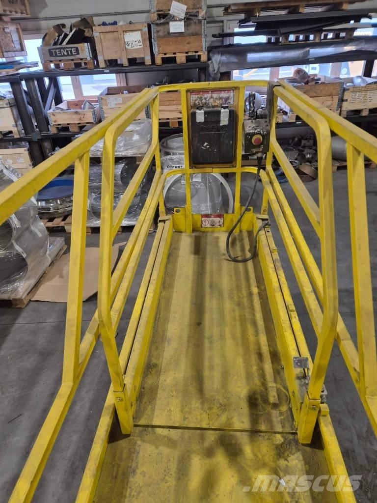 Haulotte Compact 8 Makazaste platforme