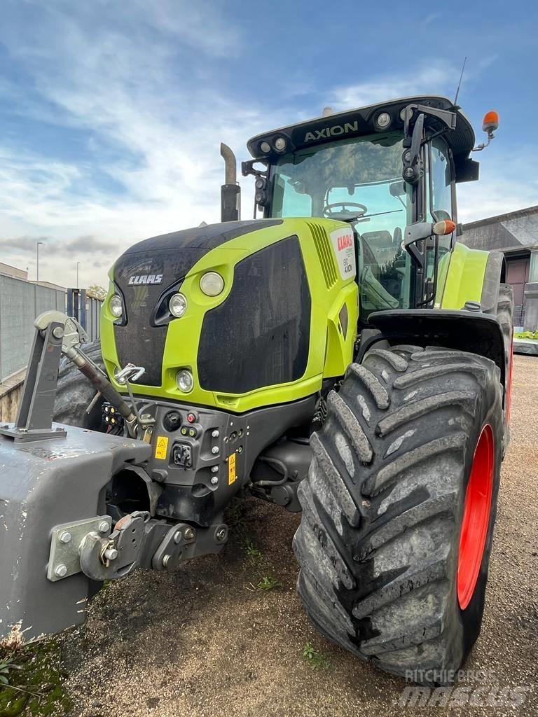 CLAAS Axion 810 Traktori