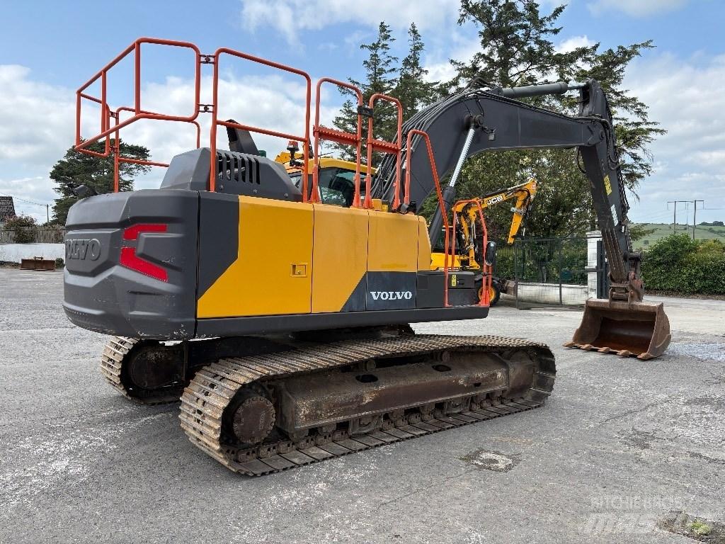 Volvo EC 200 Bageri guseničari