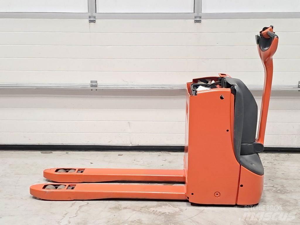 Linde T16 Nisko podizni električni viljuškar