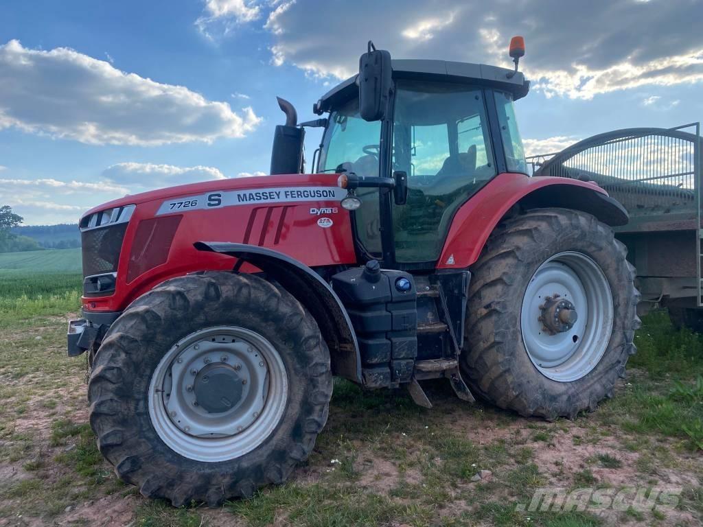 Massey Ferguson 7726 Traktori
